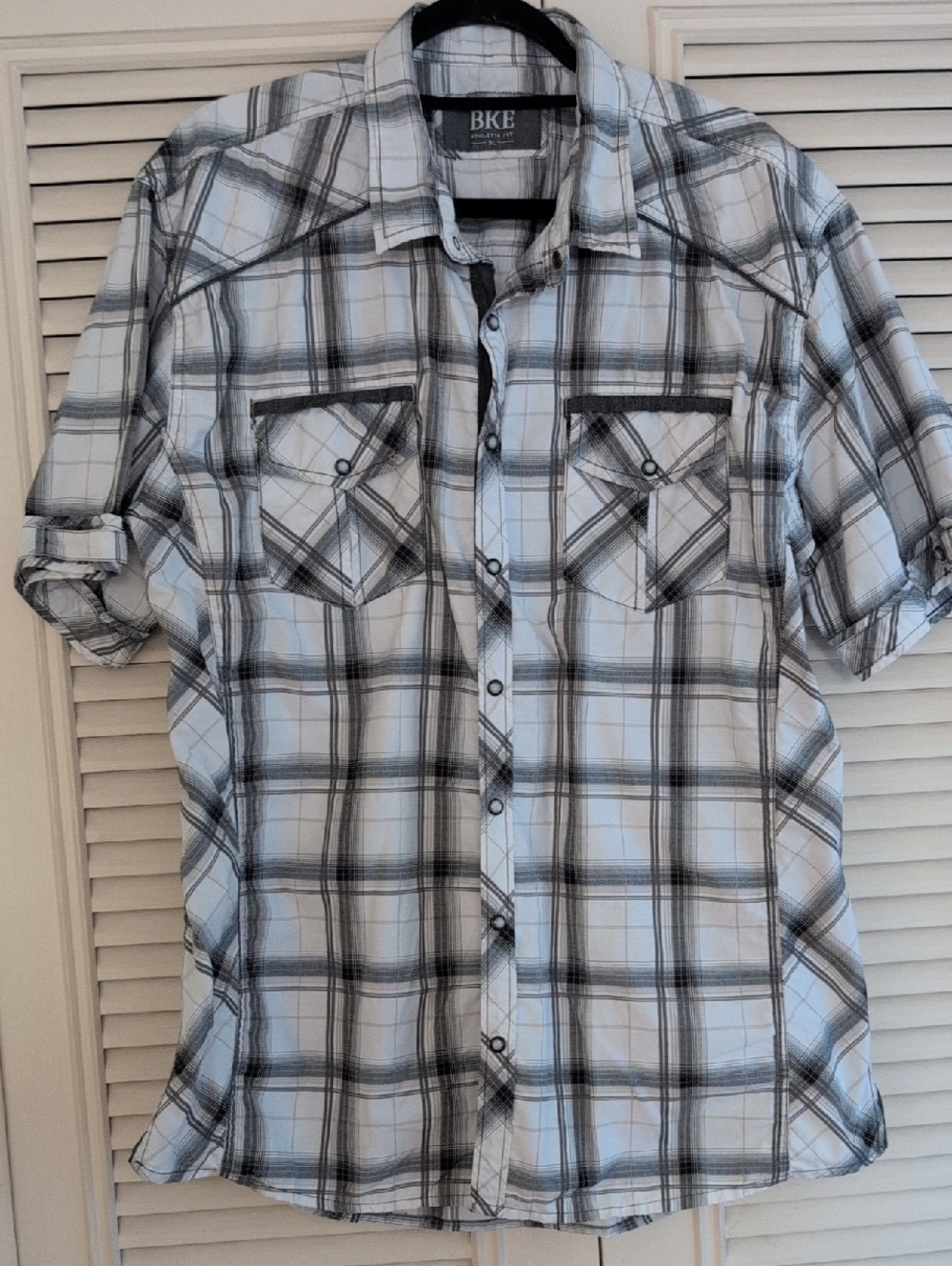 BKE Men’s Short-Sleeve Plaid Button-Down Shirt White and Gray - Athletic Fit XL